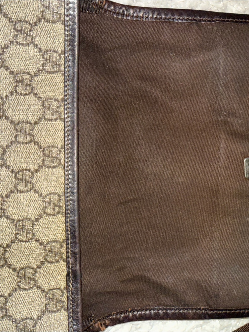 Gucci Beige & Brown GG Monogram Clutch - Picture 8 of 11